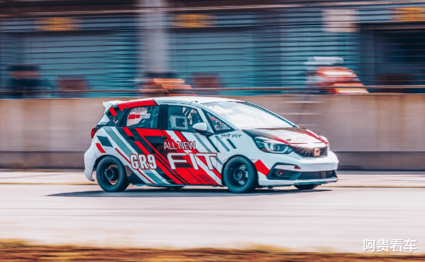 本田飞度 小型轿车保值率第一，动力性能碾压同级，第四代飞度激情不改！