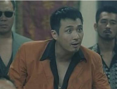 吴镇宇|吴镇宇儿子费曼近照：眼角疤痕仍触目惊心，难怪当时气得怒摔话筒