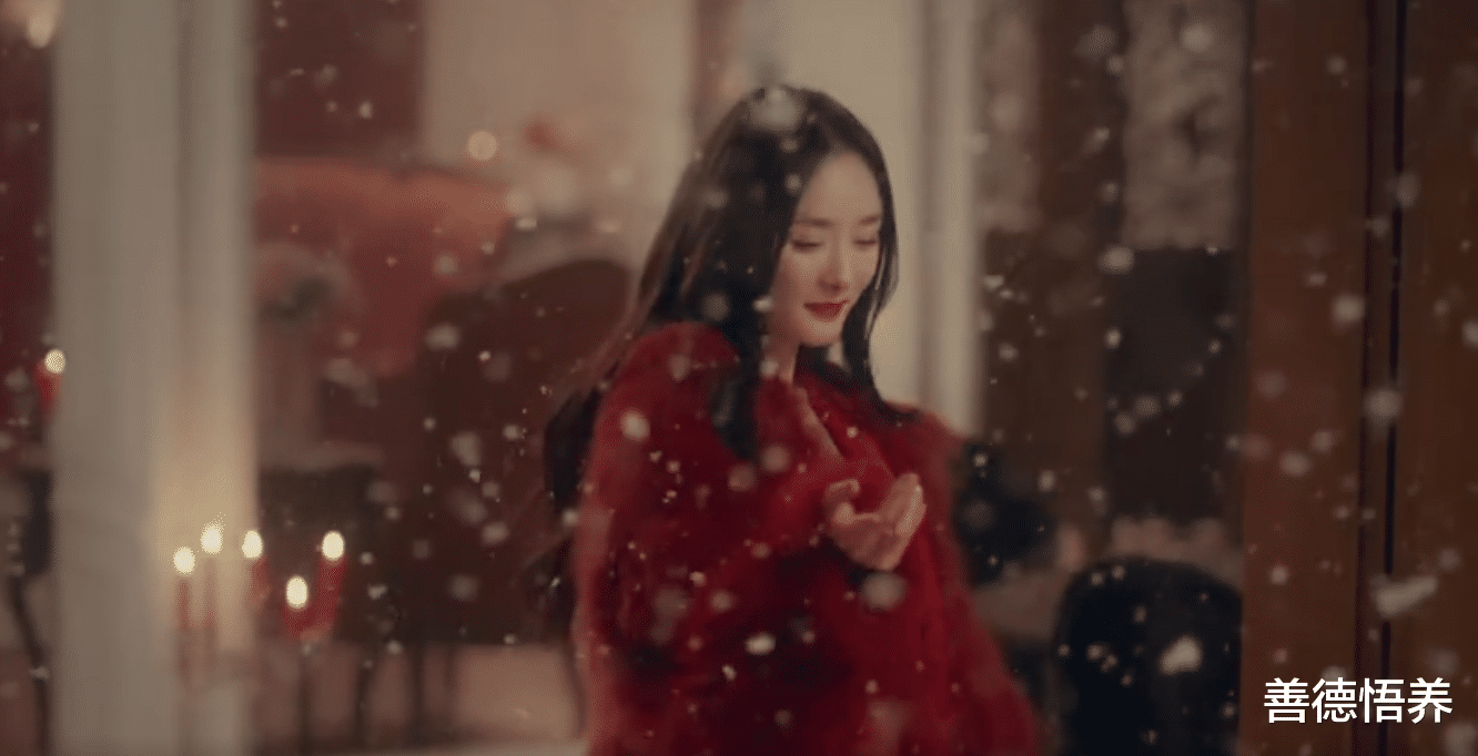 杨幂|杨幂维密宣传片浪漫迷人，女神范儿十足【内附组图】