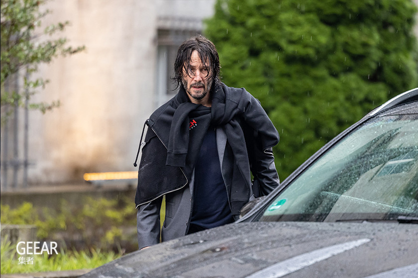 基努·里维斯|《疾速追杀4》基努·里维斯单是上车也能备受讨论？