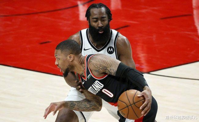 詹姆斯·哈登|哈登版一星四射多可怕？7人三分命中率4成，现在的詹皇真不如他！