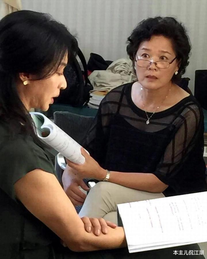 雷佳音|“国民母亲”杨青：和军人丈夫离婚，独自抚养女儿长大，现状如何