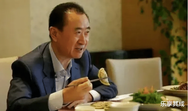 本科生|王健林招聘随身助手，本科生把海归博士踢出局，万达这么不重视学历吗