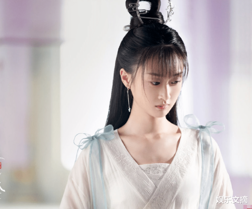 长津湖|《星落凝成糖》剧照，演员整体颜值都很高，但却难逃敷衍式造型