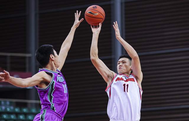 广东男篮|广东外援最大目标或出炉：一人完爆琼斯，比马尚更强！