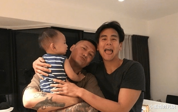 余文乐|余文乐儿子正脸曝光，堪称星二代颜值天花板，网友：愿等你长大