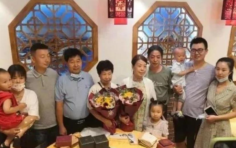 曝杜新枝曾卖盒饭,带货九阳后开始卖农产品,眼红田静度量小