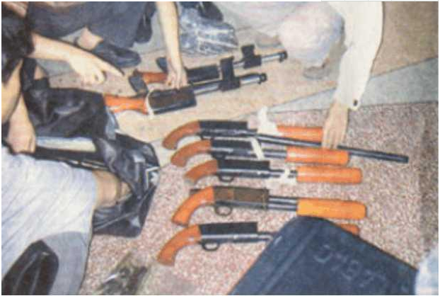 盖世汽车评 90年代的悍匪张君,持枪杀死、打伤近50人,被捕后立即枪毙