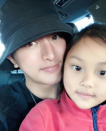 陈思诚|陈思诚离婚后首次为前妻庆生，卡点发文爱称显亲密，被嘲讽太油腻