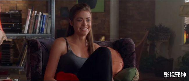 路边摊|众“女神”惨遭屌丝屠戮，最后结局却惊天反转？