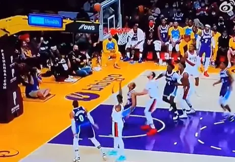 孫捷|29分鐘43分14板0失誤！在表哥面前看表，他是表爺爺