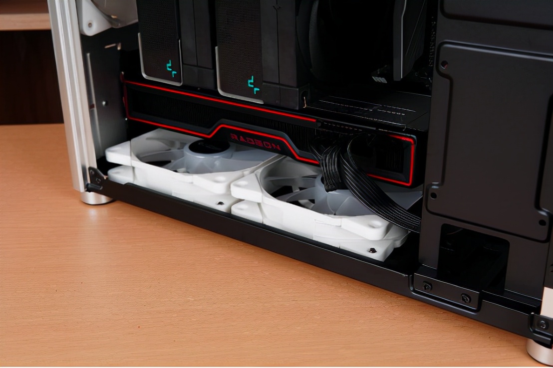 机箱|可以凑齐一张全家福了，乔思伯D30/D40机箱开箱评测