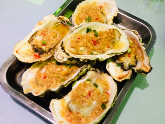 科报融媒 蚝汉烧烤即将盛大开业，海鲜品鉴会夜宴绿城