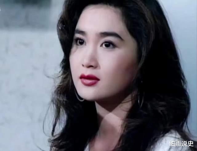 温碧霞|5位塌鼻子也好看的女星，各有各的美