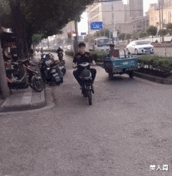 美人阁 大哥,这智商就告别用剑吧哈哈哈