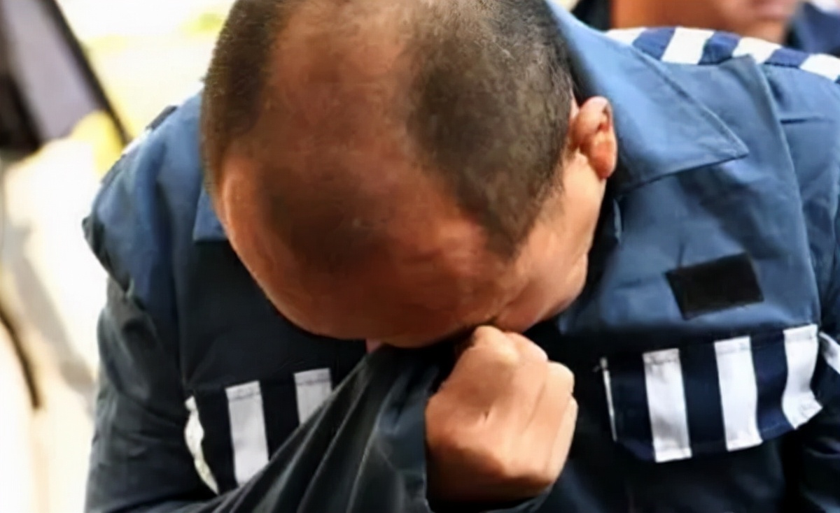 女孩上山卖果子,途中遇害并且被性侵