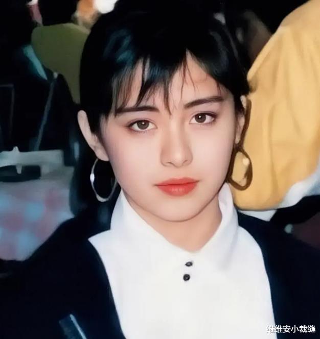 有一种时髦叫：港风复古妆，从眼妆到红唇高级又时髦，美得不像话
