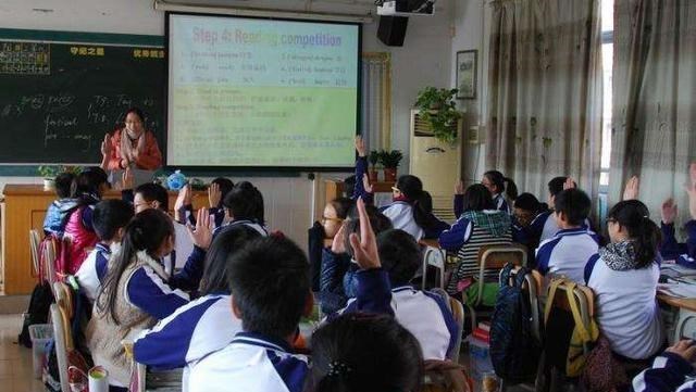 教师|教育部伸出“无情铁手”，这些老师将清出教师岗位，家长拍手叫好