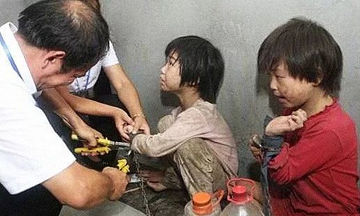 西红柿妈妈|人贩子骗术又升级了,简直防不胜防,家长带孩子可容不得半点马虎