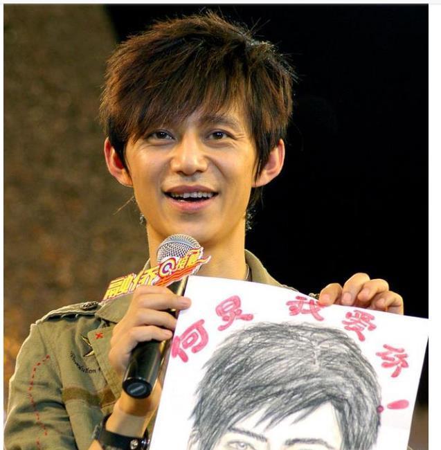 何炅|快乐大本营导演哭诉：我不接受何炅的道歉