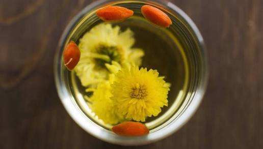 肝脏|不管男女，喝酒后若有3个表现，肝或已“撑不住了”，尽早戒掉