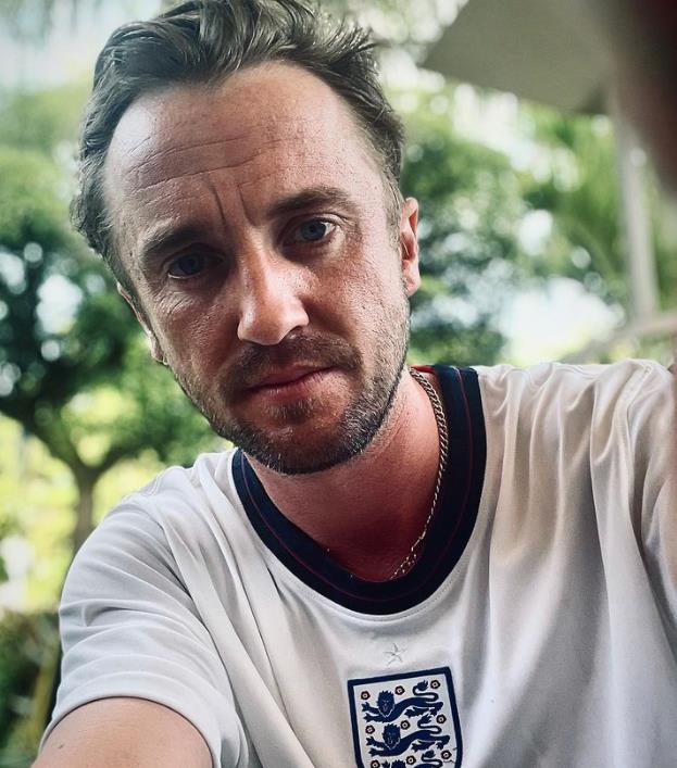 汤姆·费尔顿|饰演《哈利波特》爆红的汤姆·费尔顿承认，这部电影害他永久秃头