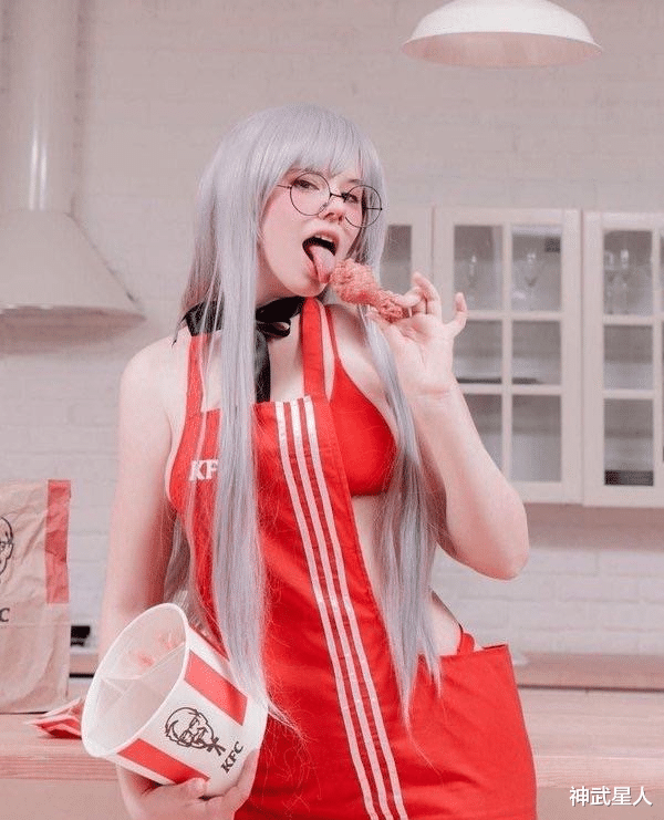 神武星人|“姑娘，下次睡着了要把东西收起来！”被别人看到了多尴尬啊哈哈哈