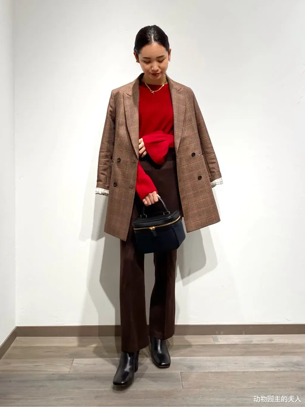 动物园主的夫人 日本博主街拍汇总 冬季大衣里面怎么穿