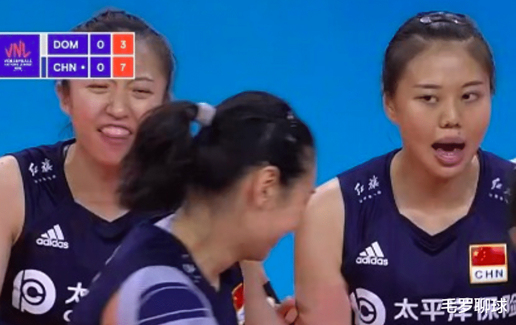 朱婷|第1局25-14大胜黑马，中国女排轰8-0，丁霞暴扣连拿3分比朱婷还猛