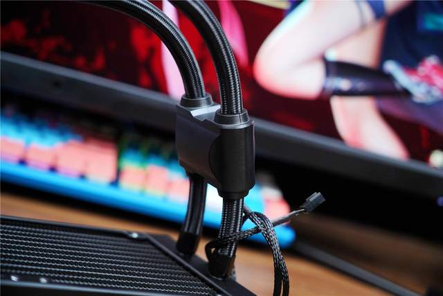 散热器|昆仑冰川雪山来袭，力压12代酷睿处理器-鑫谷昆仑360散热器分享