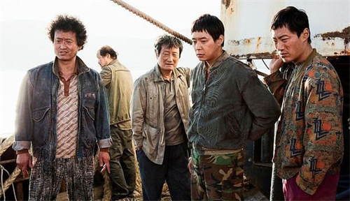 新车 鲁荣渔2682号案：33人出海，22人被喂鲨鱼，人性的黑暗远超你想象