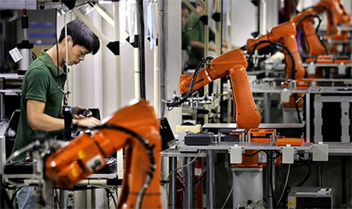 光刻机 比肩光刻机的设备，中国产量全球第一，却还要进口70%