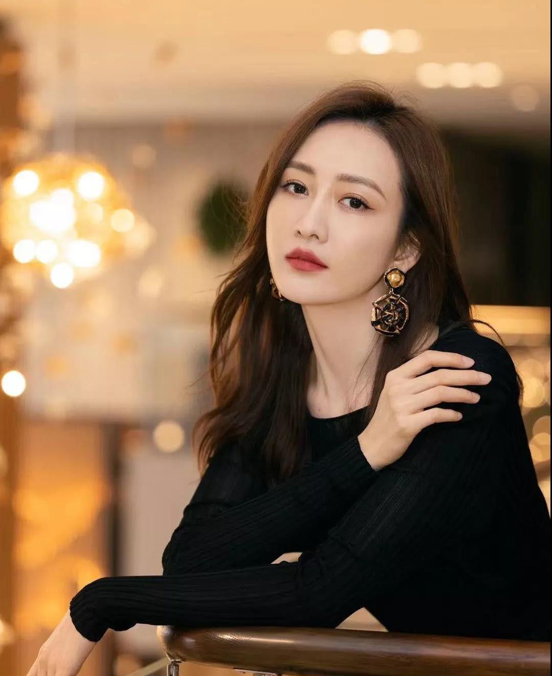 王鸥|王鸥，39岁至今单身的她，美出新高度