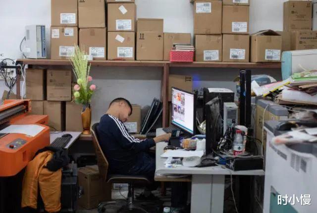 残疾人|从被骂“活得不如一条狗”,到年入千万的老板,他到底做对了啥?