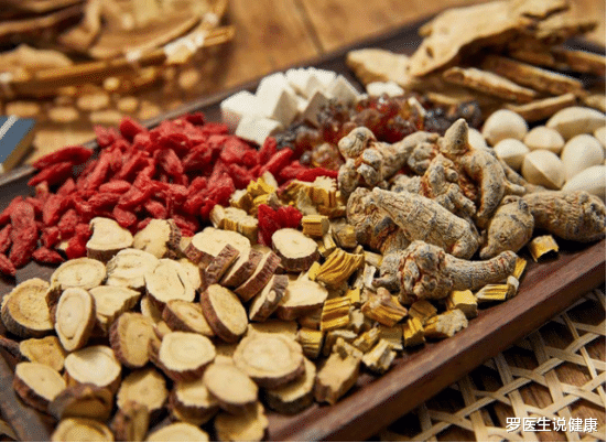 罗医生说健康|母女相继查出甲状腺癌，医生怒斥：这种汤，哪能天天喝？没见识