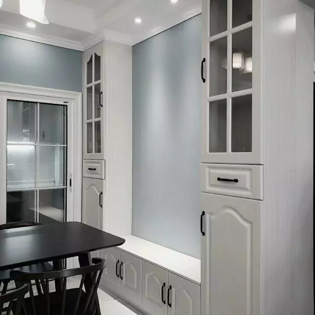 老公坚持请装修装修公司装修，餐厅设卡座，电视墙贴壁纸，晒晒！