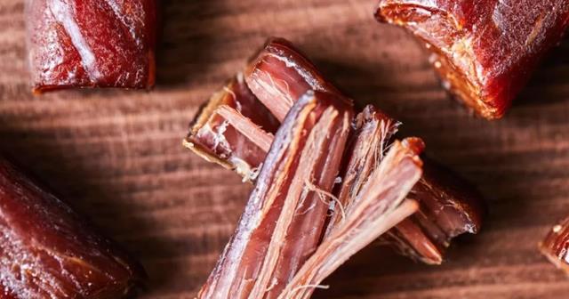 碳水化合物|一个月内戒掉和糖有关的任何食物，看看容貌变化有多大？值得借鉴