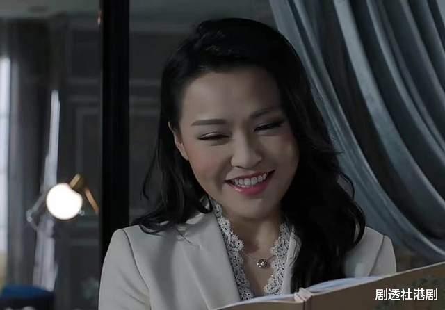 TVB|又走一个！33岁TVB著名女星宣布离巢，已转行成媒体主任月入6.7万