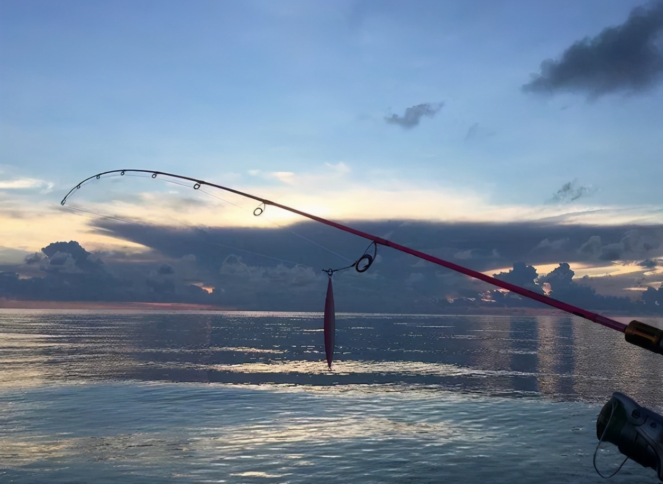 |海水钓技篇: 手把手带你认识浮游矶钓，钓鱼人必看！——盛世三渔