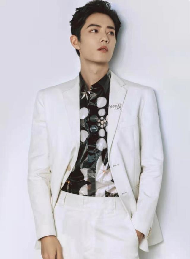 迪丽热巴|肖战，蔡徐坤，迪丽热巴，张云雷，王一博，吴磊，李易峰