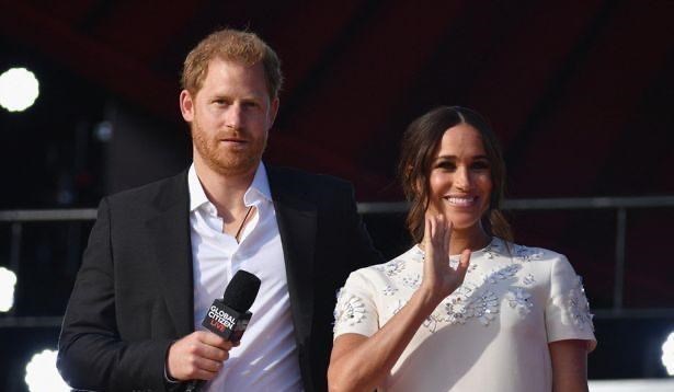 哈里王子|哈里王子同父异母的小舅子再次公开批评妹妹：梅根被钱冲昏了头脑