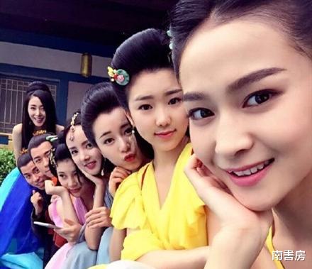 横店|20万横店群演现状：“校花”很多，单靠颜值没用，有人仍做明星梦