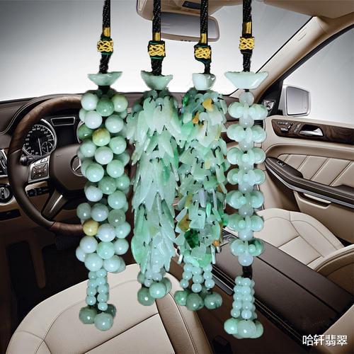 翡翠手镯|翡翠车挂要怎么选？有哪些好风水的题材呢？
