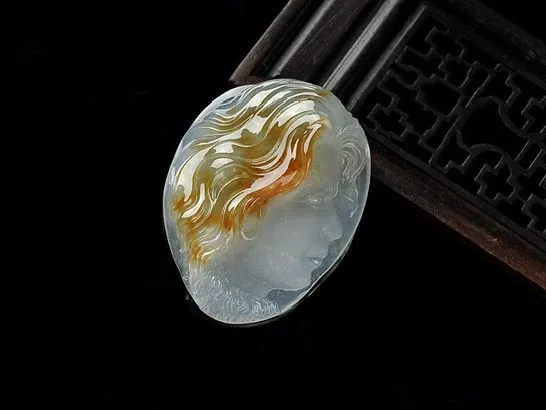 翡翠|洒金翡翠是不是生锈？