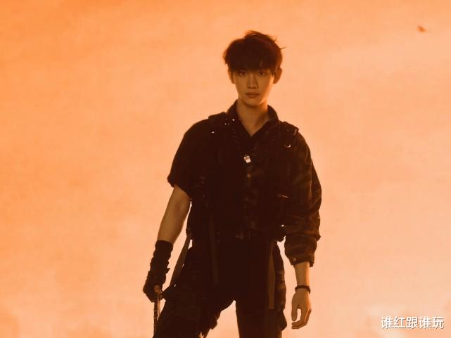 男儿歌|时代少年团《男儿歌》人物海报：7位美少年，变成迷彩热血硬汉？