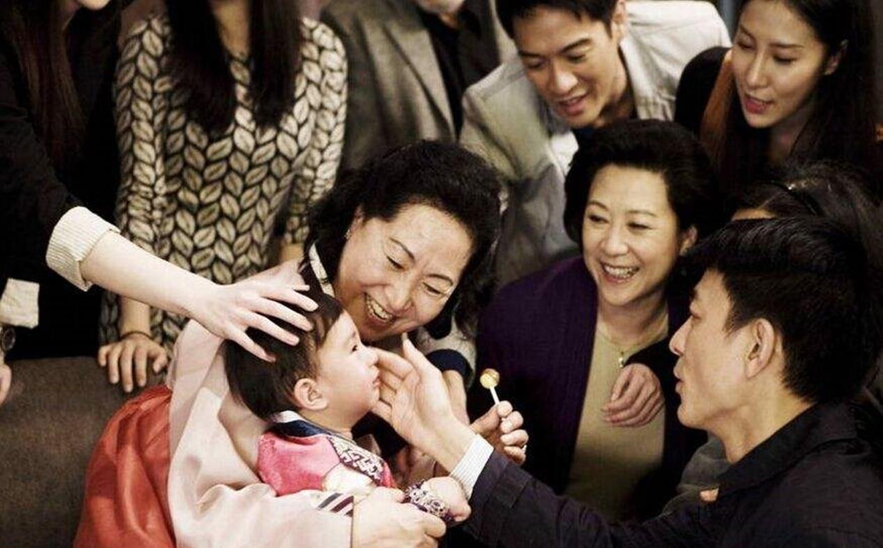 育儿铺子|三胎家庭最佳组合,不是“二一”组合,而是“三三”,原因很现实