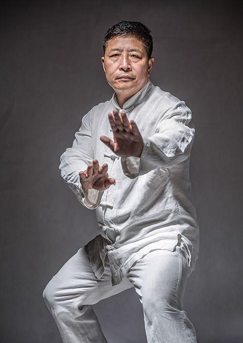 范范聊凡 行侠仗义！太极之王该出手时就出手，勇救投海花季少女