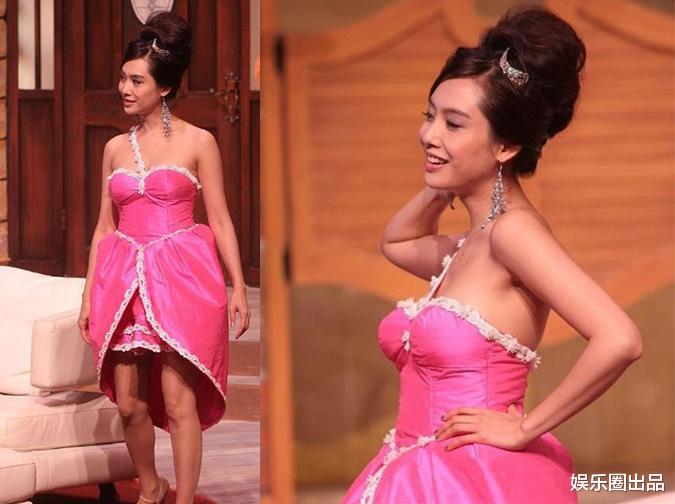 朱茵|朱茵商演旧照曝光，穿粉色单肩裙洋气又可爱，被指“像芭比娃娃”