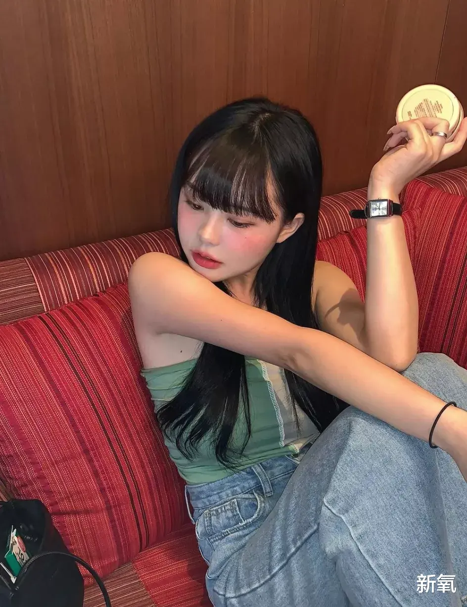 童颜|ins童颜美少女复出就要挨骂，网友又忍不住模仿她，冤枉么？