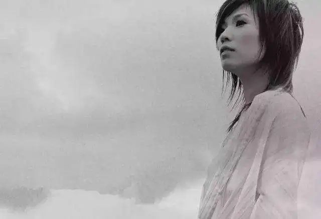 阿桑|34岁知名女星患癌去世，她的葬礼，来了半个娱乐圈